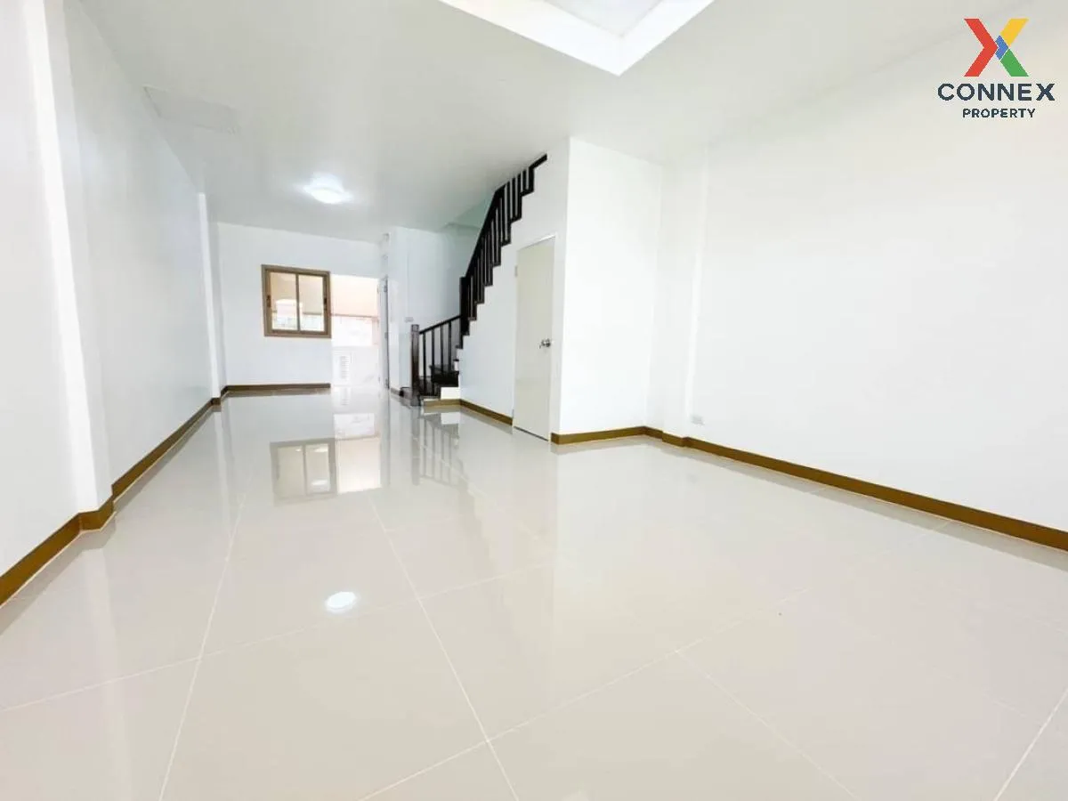 ขายทาวน์เฮ้าส์/ทาวน์โฮม  บ้านปิยวรารมย์ 3 ไทรน้อย ไทรน้อย นนทบุรี ขายทาวน์เฮ้าส์/ทาวน์โฮม  บ้านปิยวรารมย์ 3 ไทรน้อย ไทรน้อย นนทบุรี