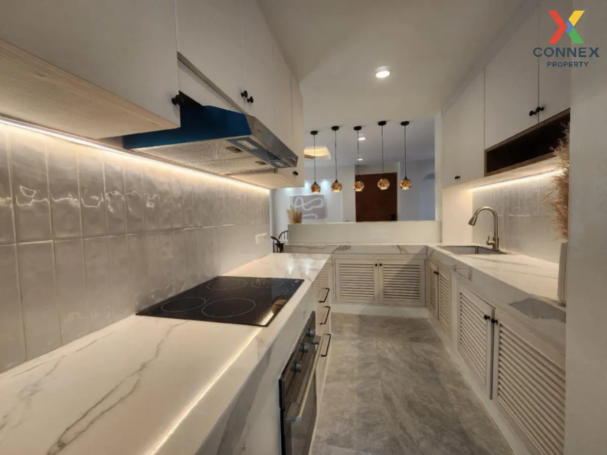 ขายบ้านสวนลลนา - สวนหลวง รีโนเวทใหม่ ดอกไม้ เขต ประเวศ กรุงเทพ CX 1