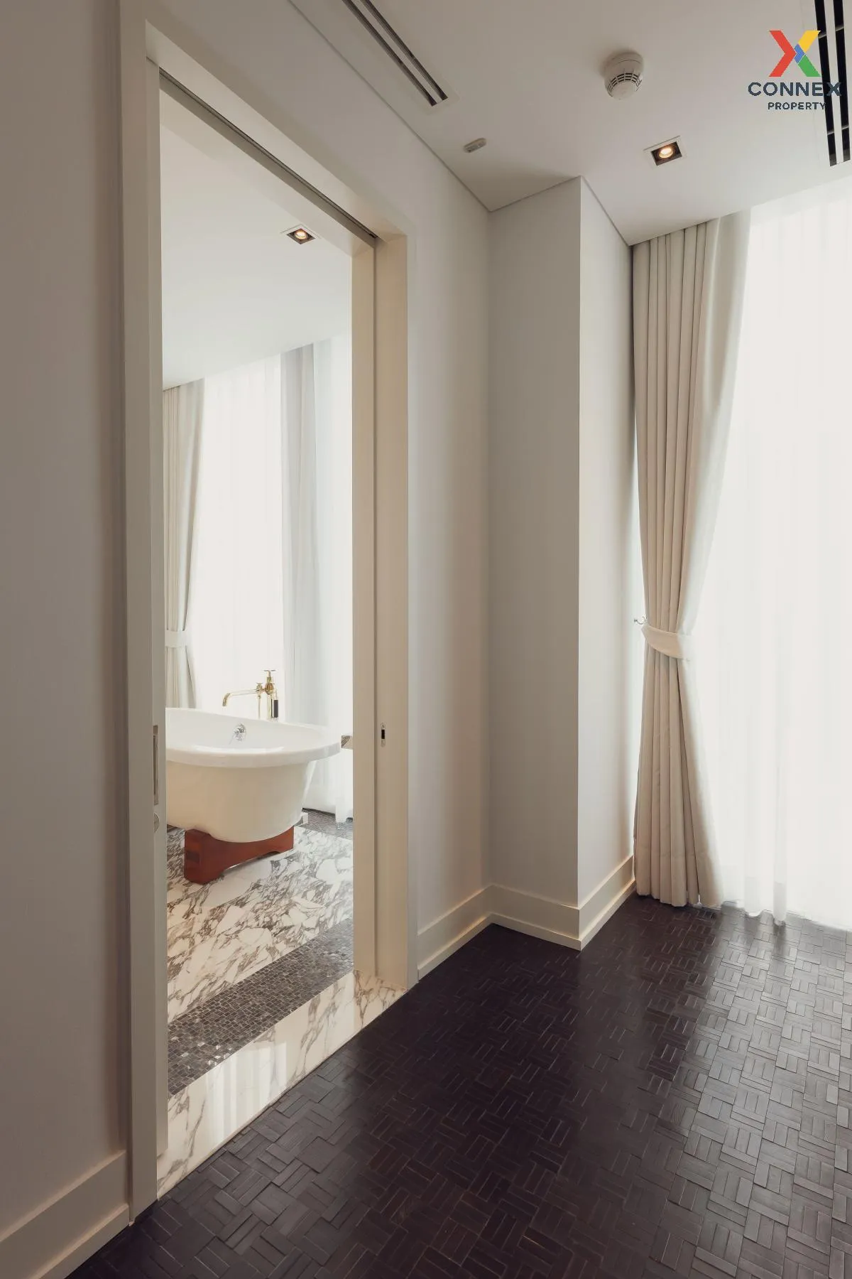 For Sale Condo , The Ritz Carlton Residences , nice view , high f For Sale Condo , The Ritz Carlton Residences , nice view , high f