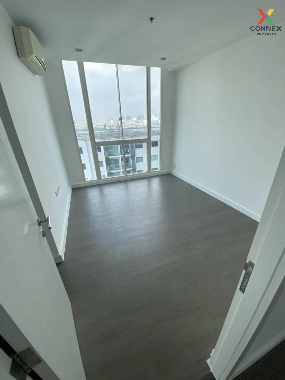 ขายคอนโด  เอ สเปซ ไอดี อโศก-รัชดา (พระราม 9) ห้องมุม หน้ากว้าง MR