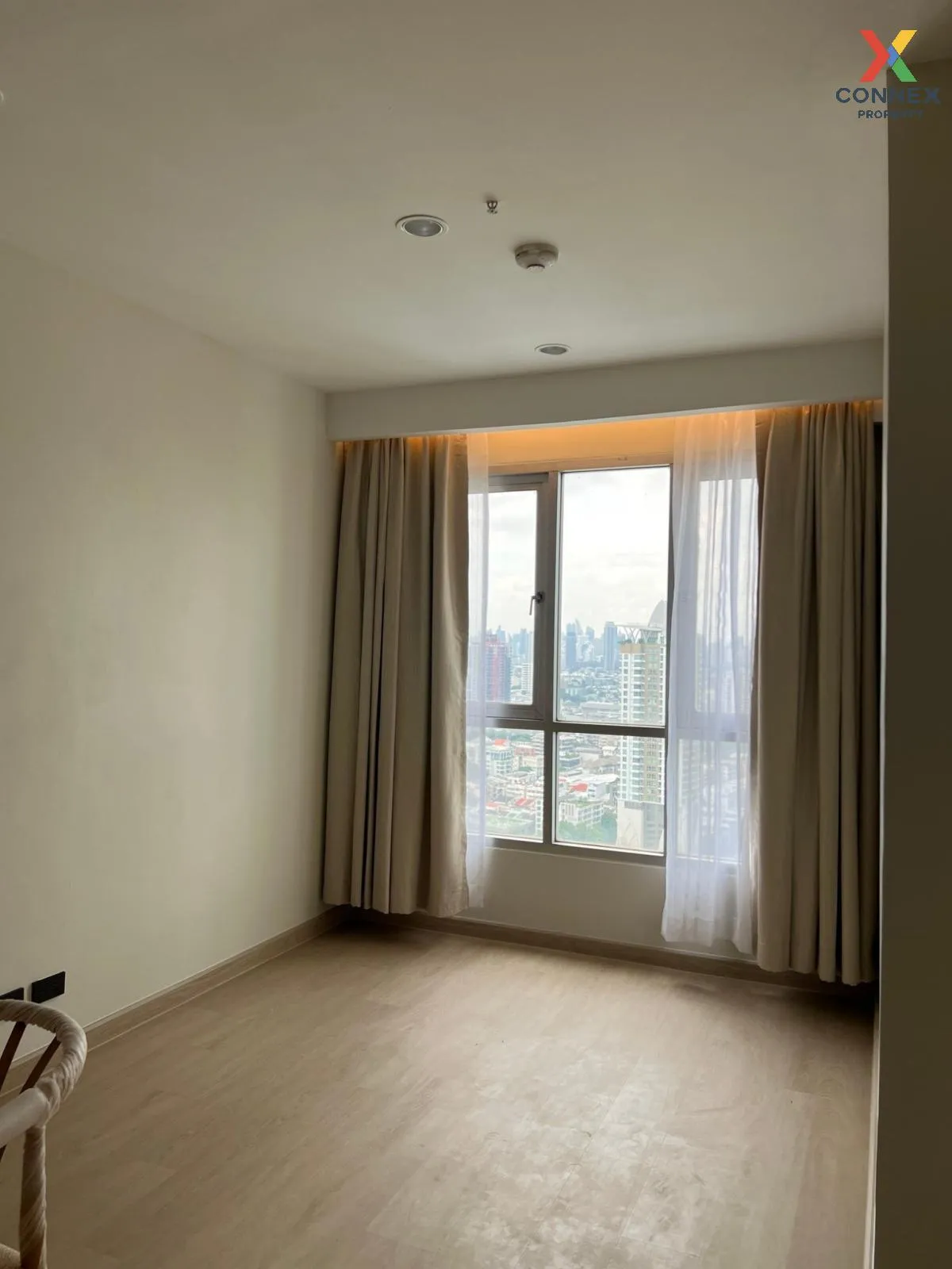 ขายคอนโด  ลุมพินี เพลส วอเตอร์ คลิฟ วิวสวย ชั้นสูง วิวแม่น้ำ รีโน