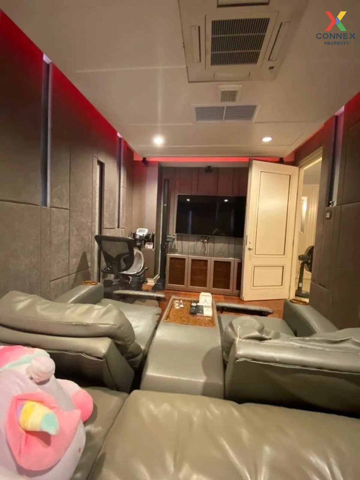 ขายคอนโด  สาธร การ์เด้นส์ ชั้นสูง MRT-ลุมพินี ทุ่งมหาเมฆ เขต สาทร ขายคอนโด  สาธร การ์เด้นส์ ชั้นสูง MRT-ลุมพินี ทุ่งมหาเมฆ เขต สาทร