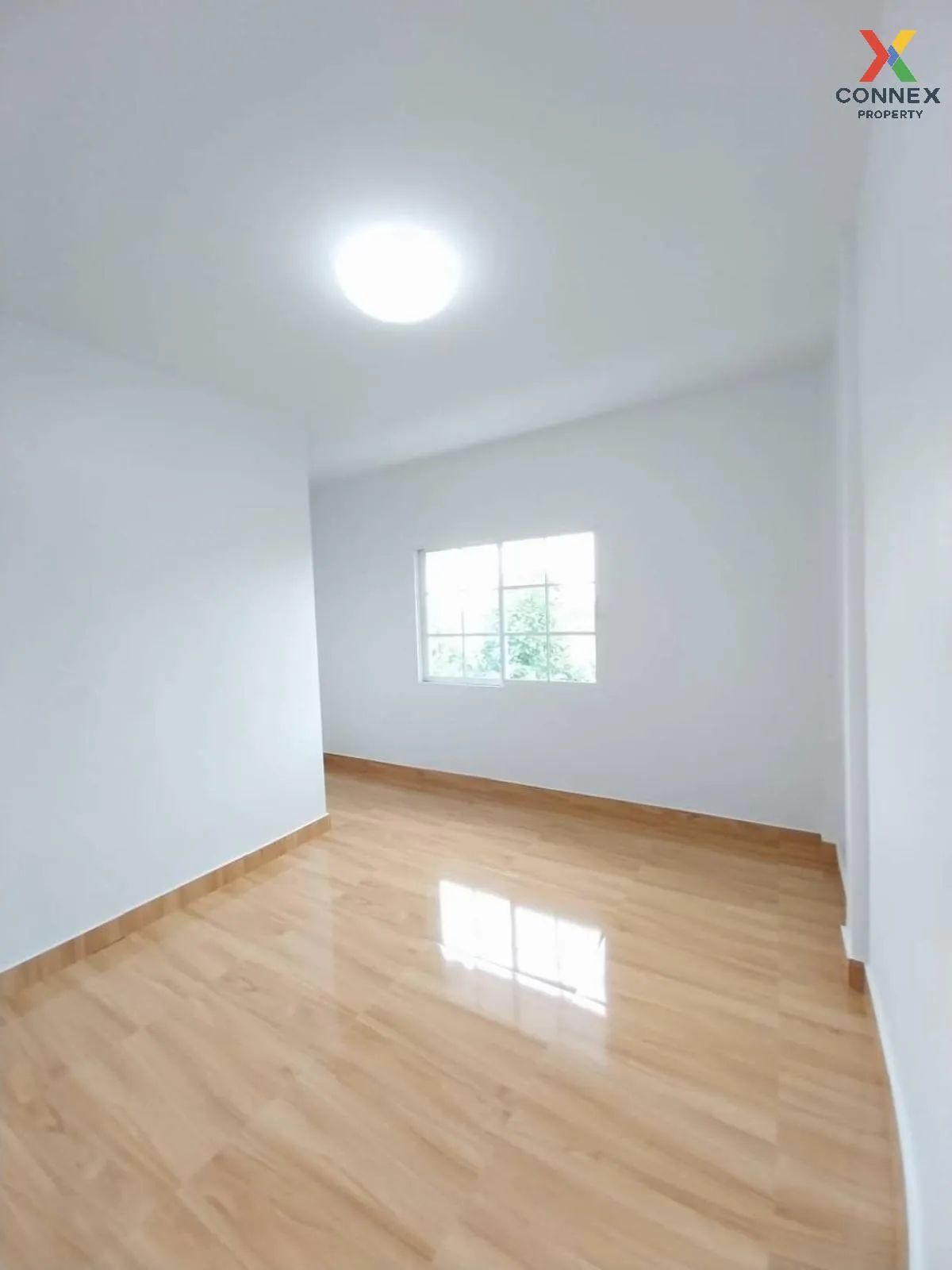 For Sale Townhouse/Townhome  , Sinanan , newly renovated , Khok F