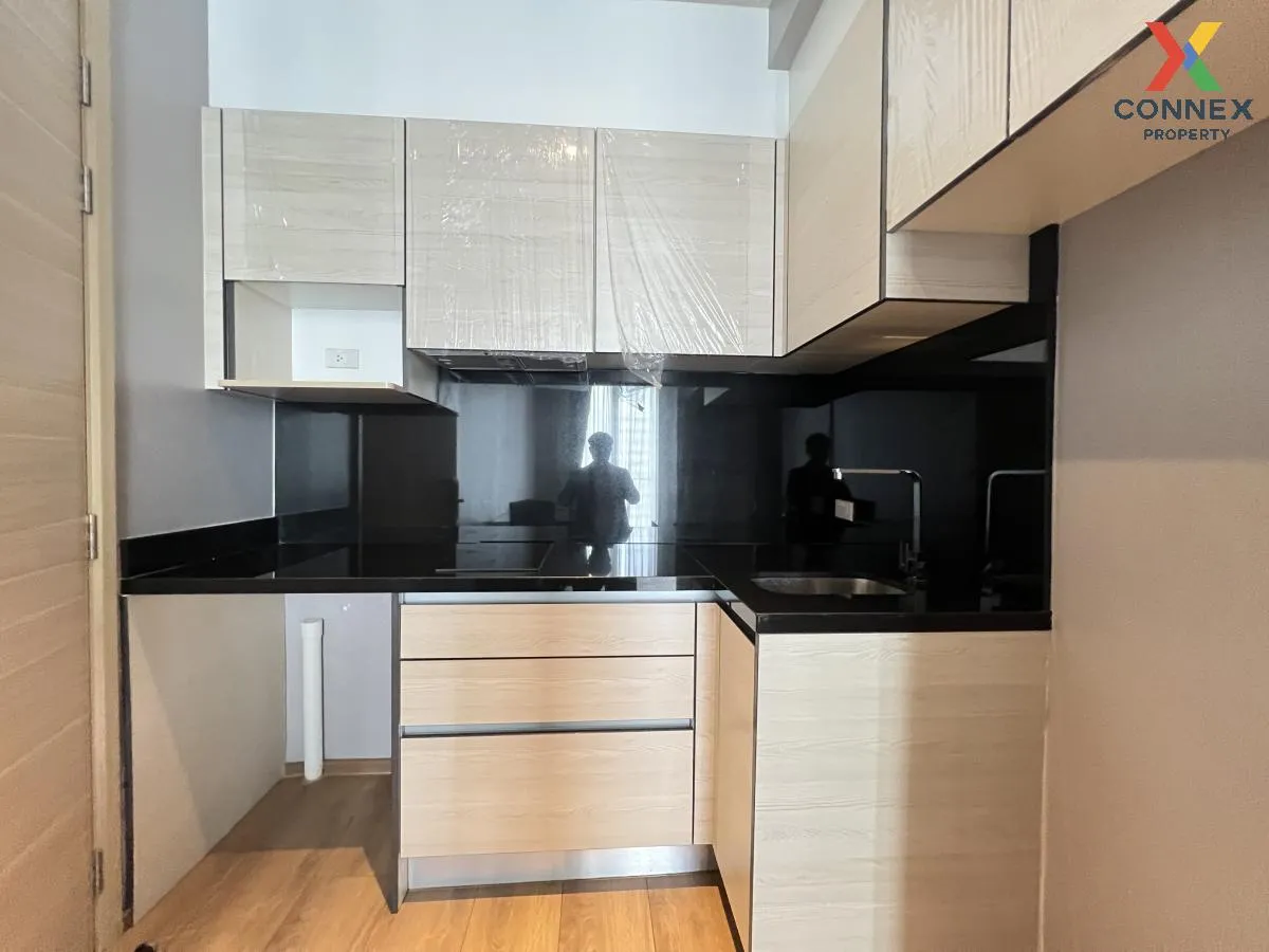 For Sale Condo , Park Origin Phrom Phong , high floor , BTS-Phrom 3