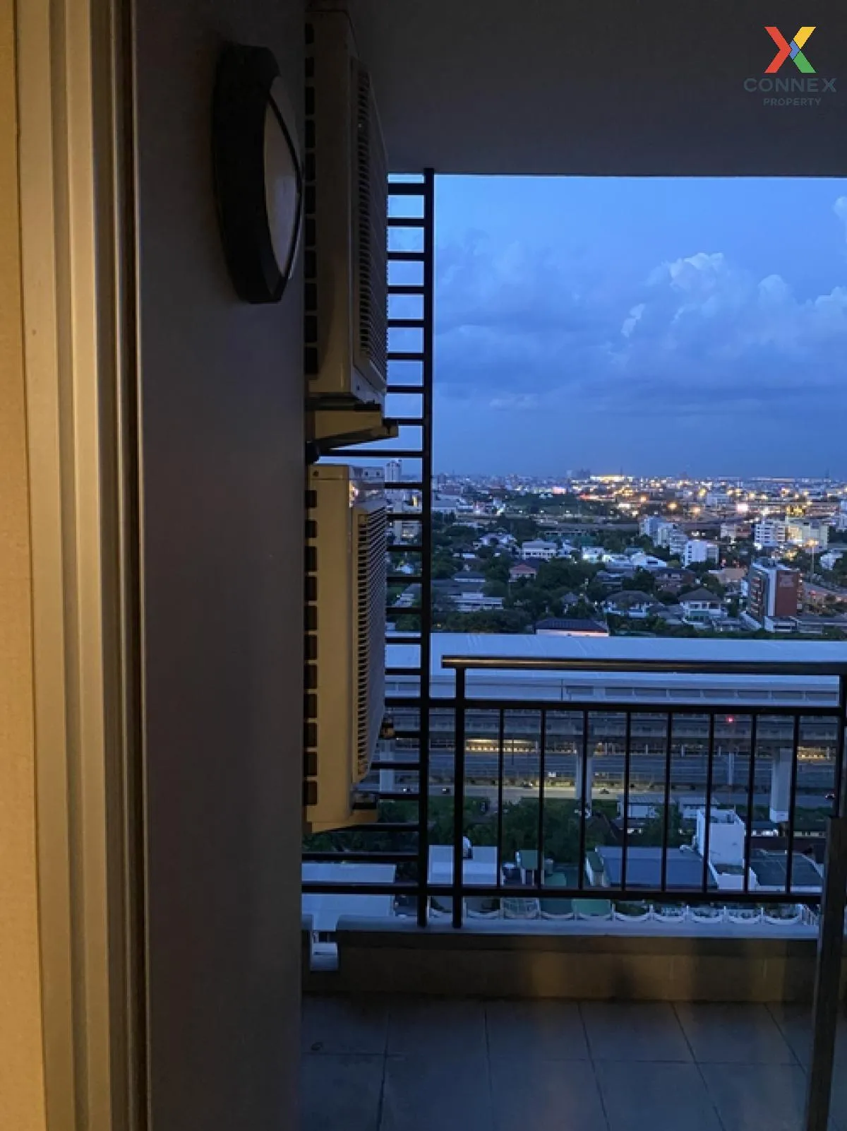 เช่าคอนโด  ศุภาลัย ปาร์ค เอกมัย - ทองหล่อ BTS-เอกมัย บางกะปิ เขต 