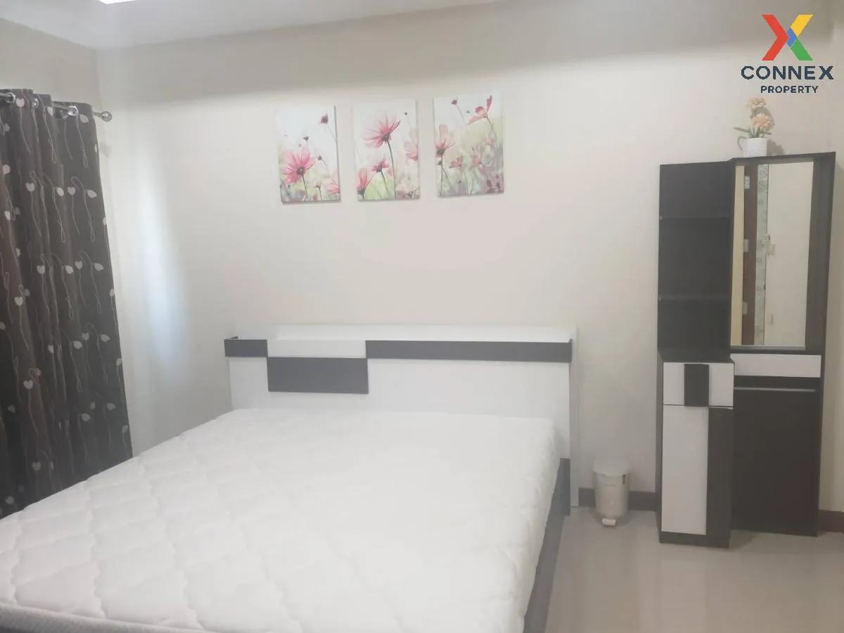 For Rent Townhouse  Lat Phrao 101 , newly renovated , Khlong Chan