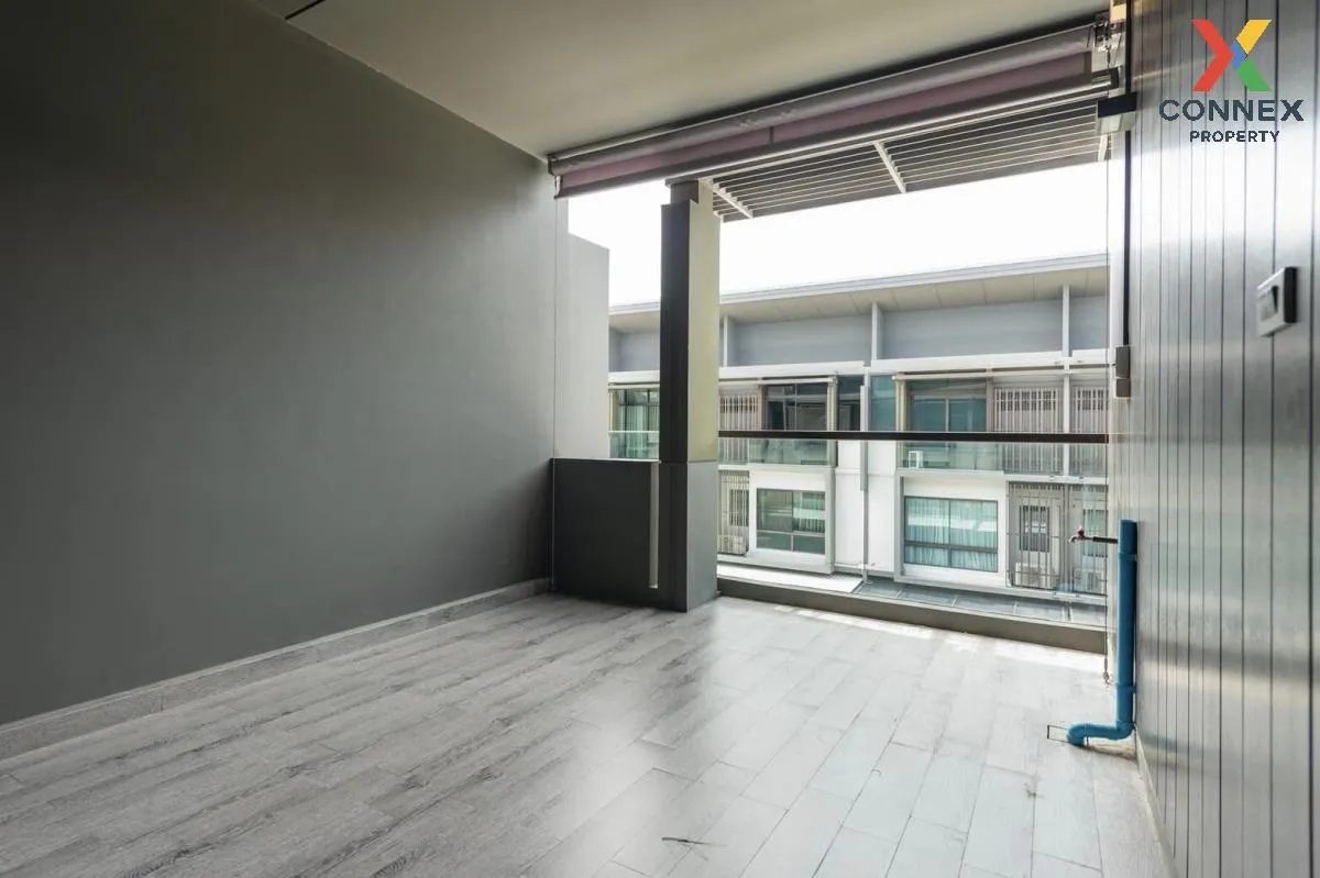 For Rent Townhouse/Townhome  , LANDMARK EKAMAI-RAMINDRA , Lat Phr