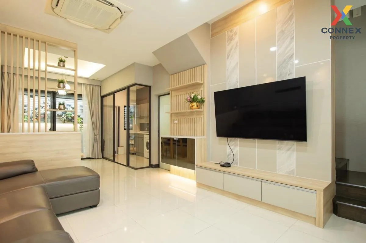 For Rent Townhouse/Townhome  , LANDMARK EKAMAI-RAMINDRA , Lat Phr 3