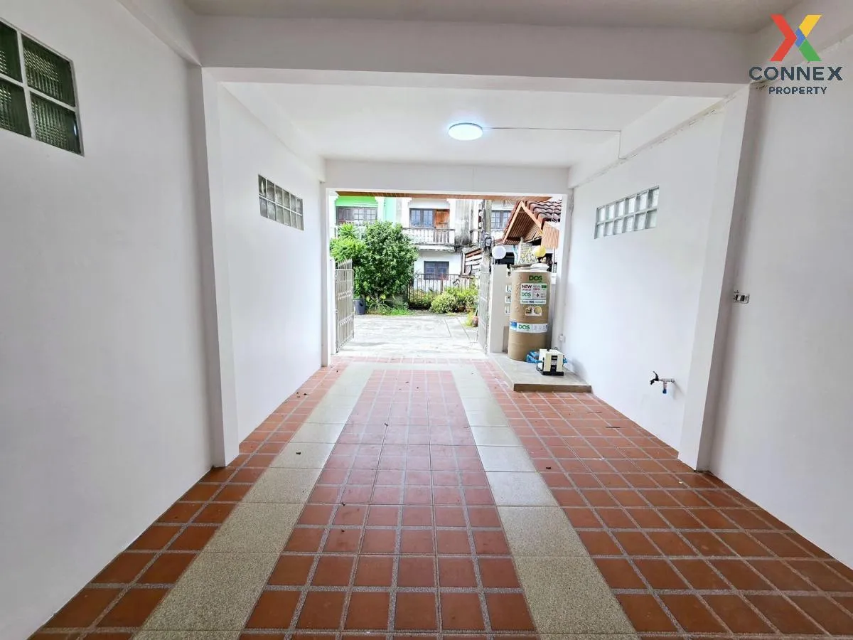 For Sale Townhouse/Townhome  , Lert Ubon Watcharapol Ramintra , c 3