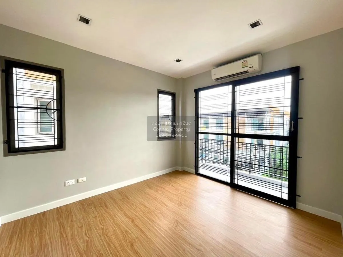 ขายทาวน์เฮ้าส์/ทาวน์โฮม  อีโคสเปซ เกษตร-นวมินทร์ ห้องมุม รีโนเวทใ