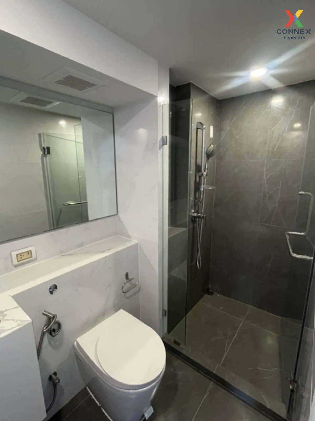 ขายคอนโด  ออริจิ้น ปลั๊ก แอนด์ เพลย์ รามคำแหง ทริปเปิ้ล สเตชั่น ห