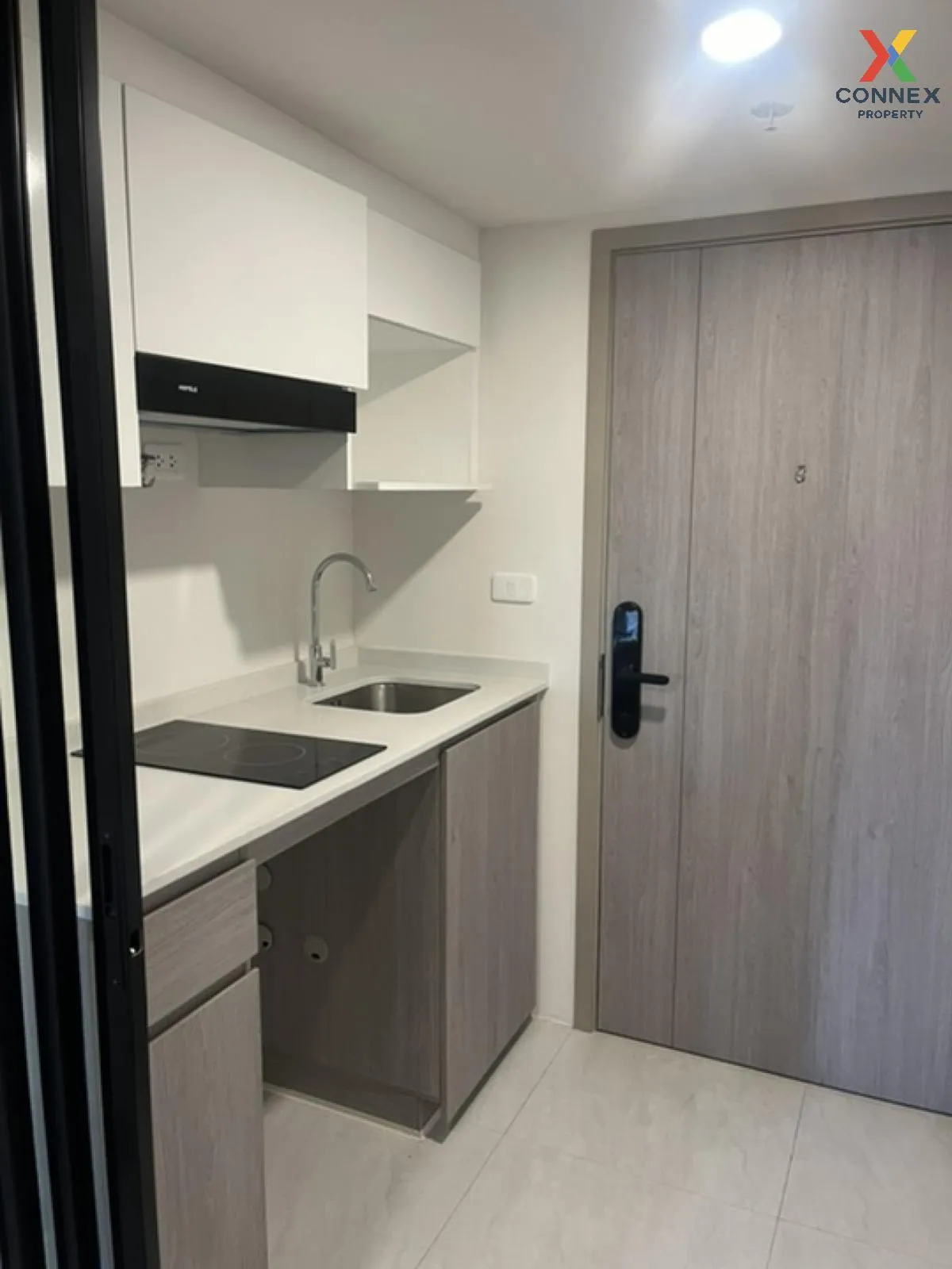 ขายคอนโด  ออริจิ้น ปลั๊ก แอนด์ เพลย์ รามคำแหง ทริปเปิ้ล สเตชั่น ด 3