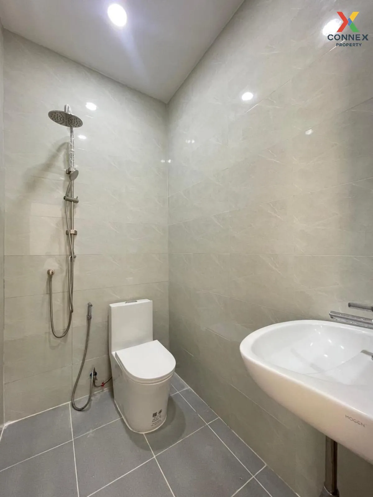 For Sale Townhouse/Townhome  , Klang Soi Village 2 , newly renova For Sale Townhouse/Townhome  , Klang Soi Village 2 , newly renova