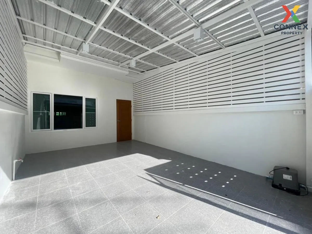 For Sale Townhouse/Townhome  , Klang Soi Village 2 , newly renova For Sale Townhouse/Townhome  , Klang Soi Village 2 , newly renova 2