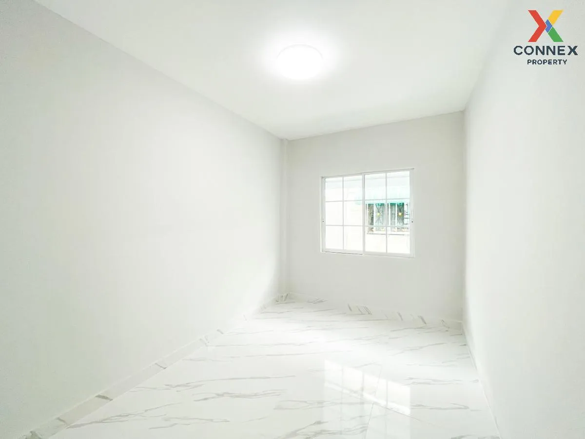 For Sale Townhouse/Townhome  , Baan Rajapruek 3 , newly renovated