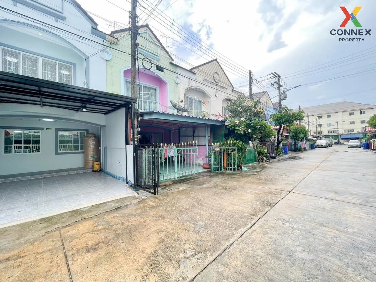 For Sale Townhouse/Townhome  , Baan Rajapruek 3 , newly renovated 3