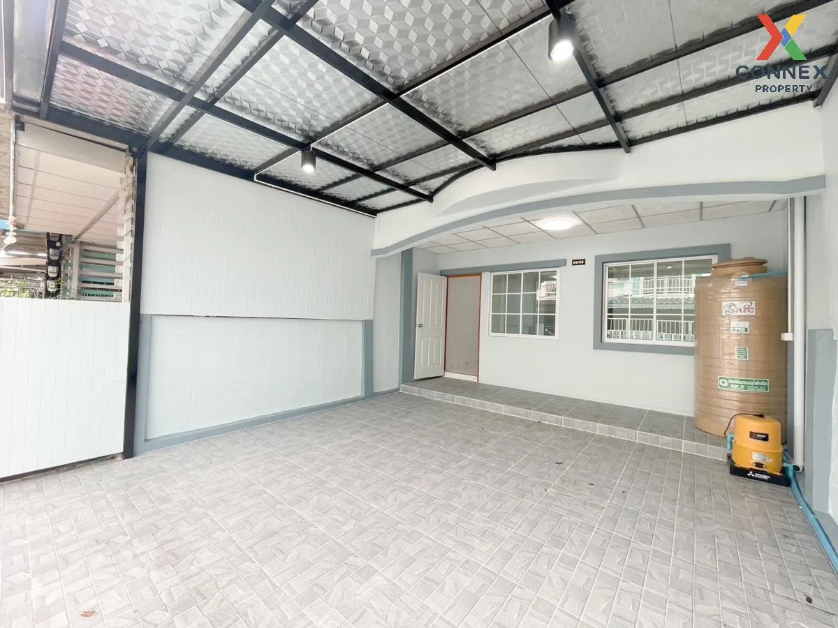 For Sale Townhouse/Townhome  , Baan Rajapruek 3 , newly renovated 4