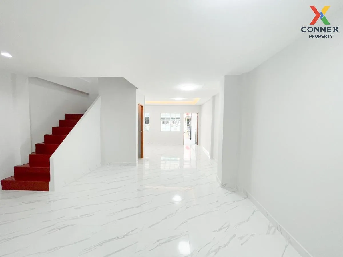 For Sale Townhouse/Townhome  , Baan Rajapruek 3 , newly renovated