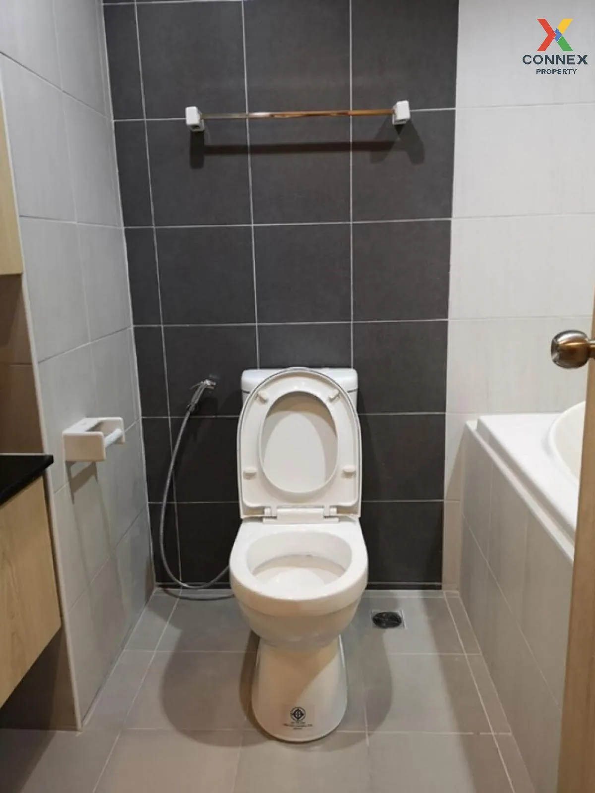 เช่าคอนโด  ลัดดา พลัส ศรีราชา ศรีราชา ศรีราชา ชลบุรี CX-109065