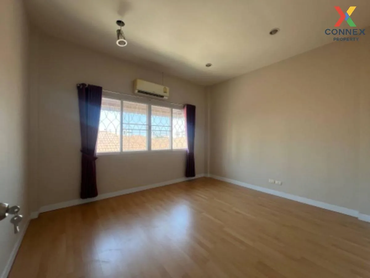 For Sale Townhouse/Townhome  , Prinluck Rama 2 , Samae Dam , Bang