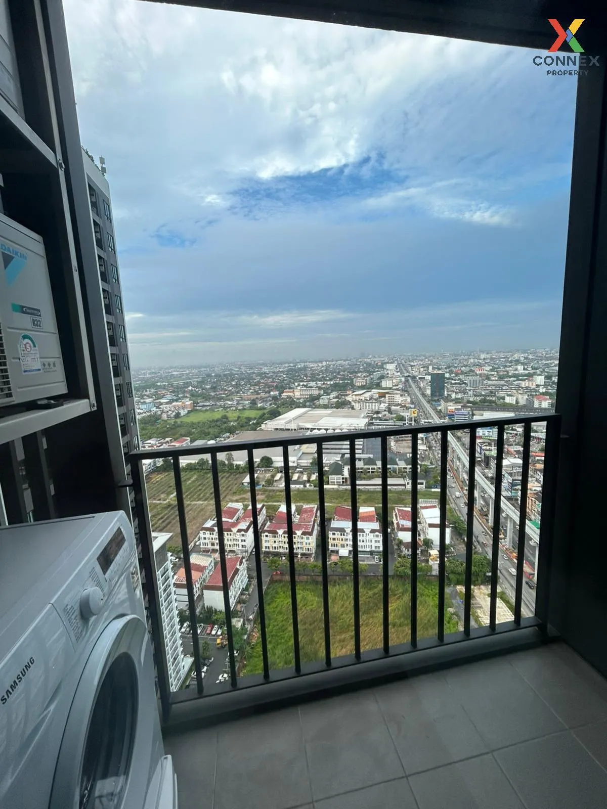 เช่าคอนโด  นิว โนเบิล ศรีนครินทร์-ลาซาล ชั้นสูง MRT-ศรีลาซาล (สาย