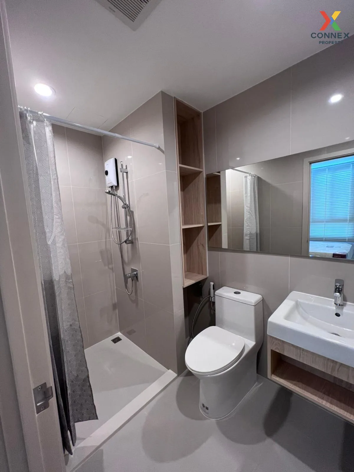 เช่าคอนโด  นิว โนเบิล ศรีนครินทร์-ลาซาล ชั้นสูง MRT-ศรีลาซาล (สาย