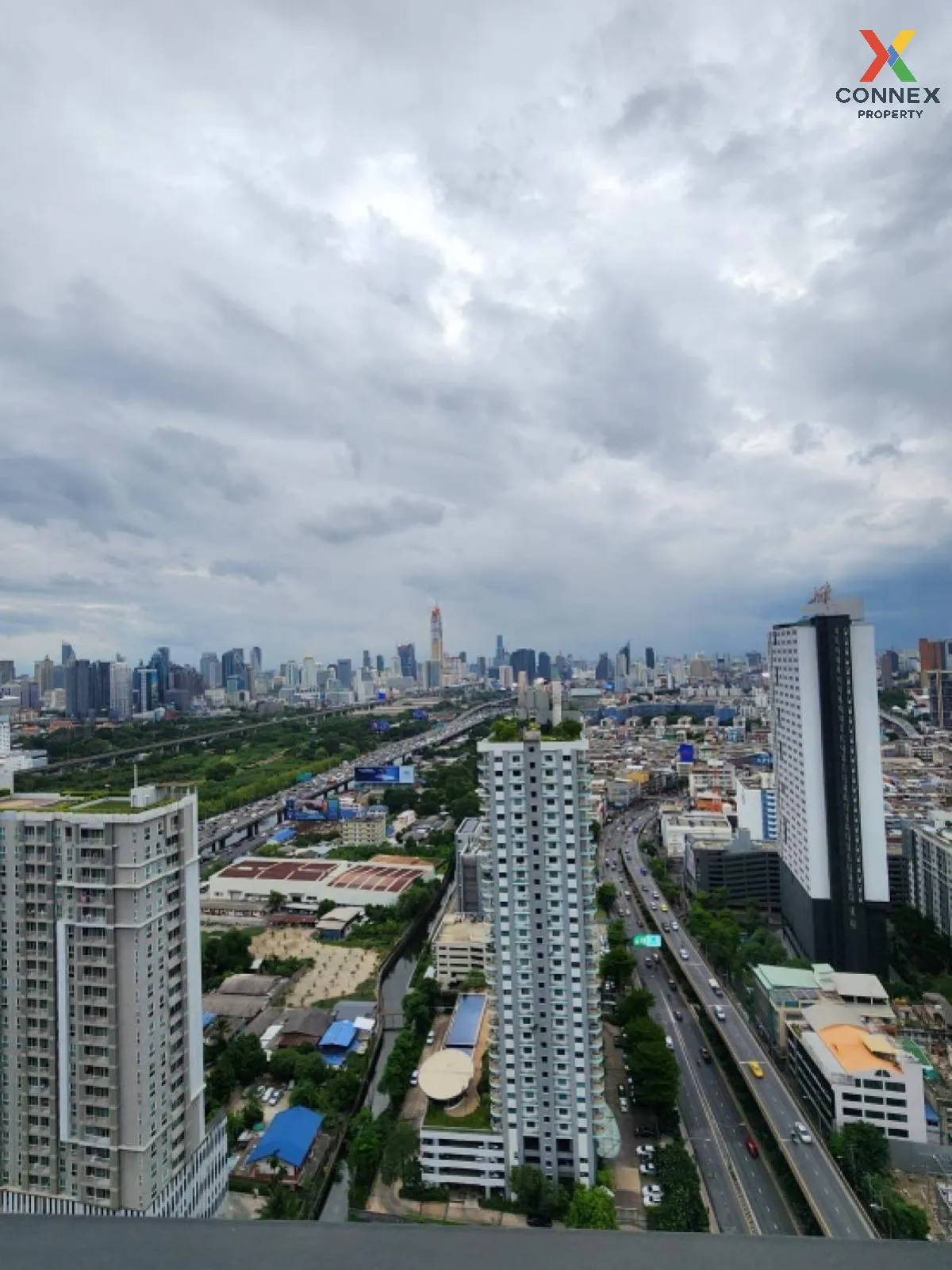 ขายคอนโด  ไนท์บริดจ์ สเปซ พระราม 9 ดูเพล็กซ์ MRT-พระราม 9 ดินแดง 