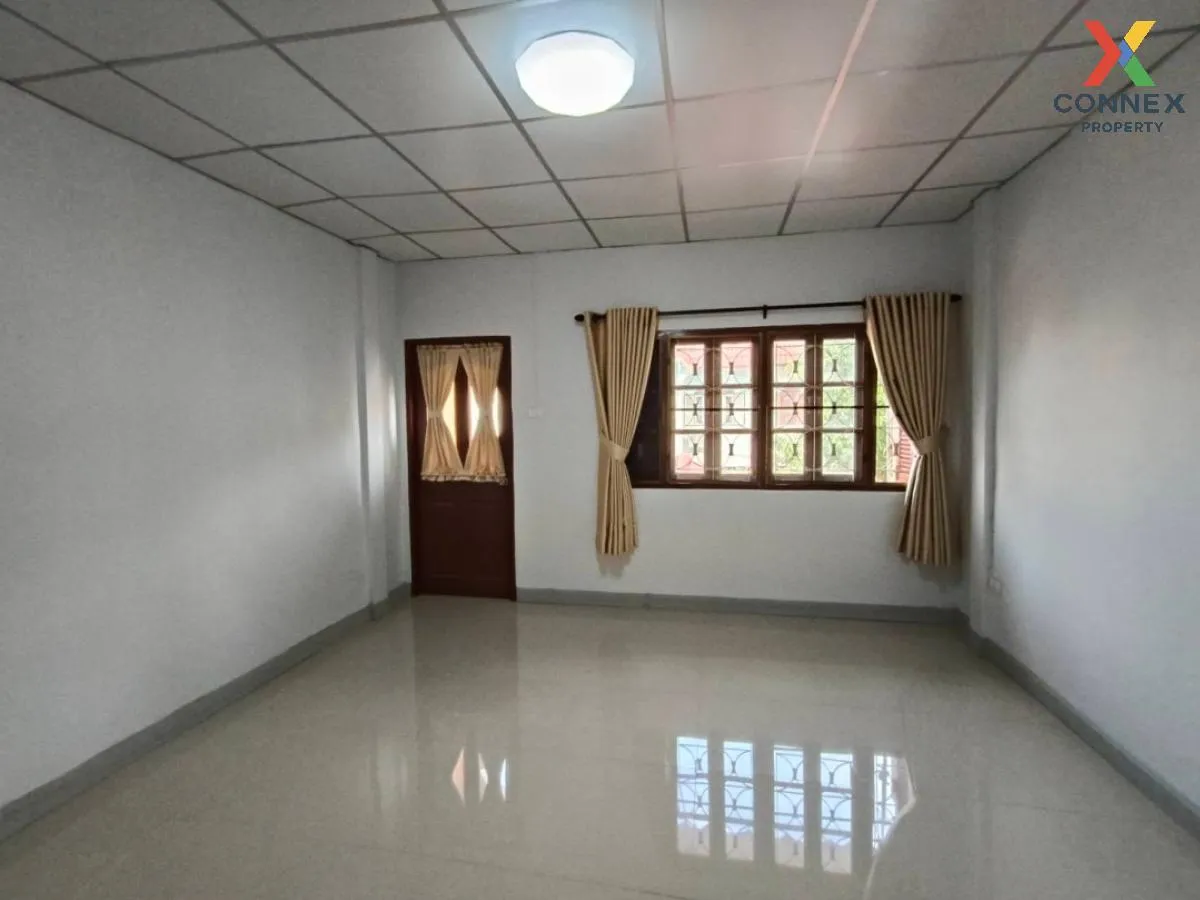 ขายทาวน์เฮ้าส์/ทาวน์โฮม  เสนาวิลล่า4 รีโนเวทใหม่ สามวาตะวันตก เขต