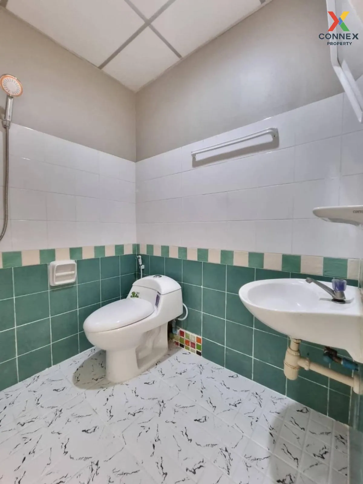 For Sale Townhouse/Townhome  , Baan Pruksa 33 Bangbuathong , wide