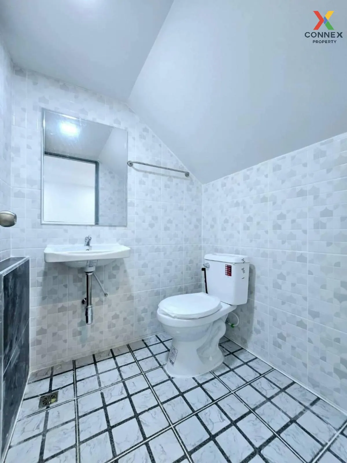 For Sale Townhouse/Townhome  , Baan Pruksa 10 Bang Kruai - Sai No For Sale Townhouse/Townhome  , Baan Pruksa 10 Bang Kruai - Sai No