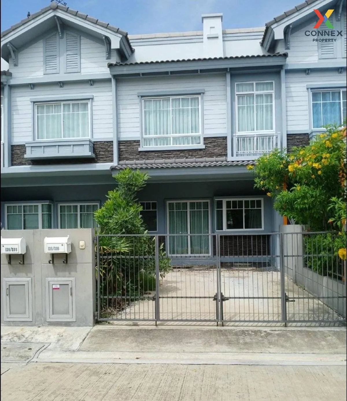 For Sale Townhouse/Townhome  , Indy 2 Srinakarin , Bang Mueang ,  1