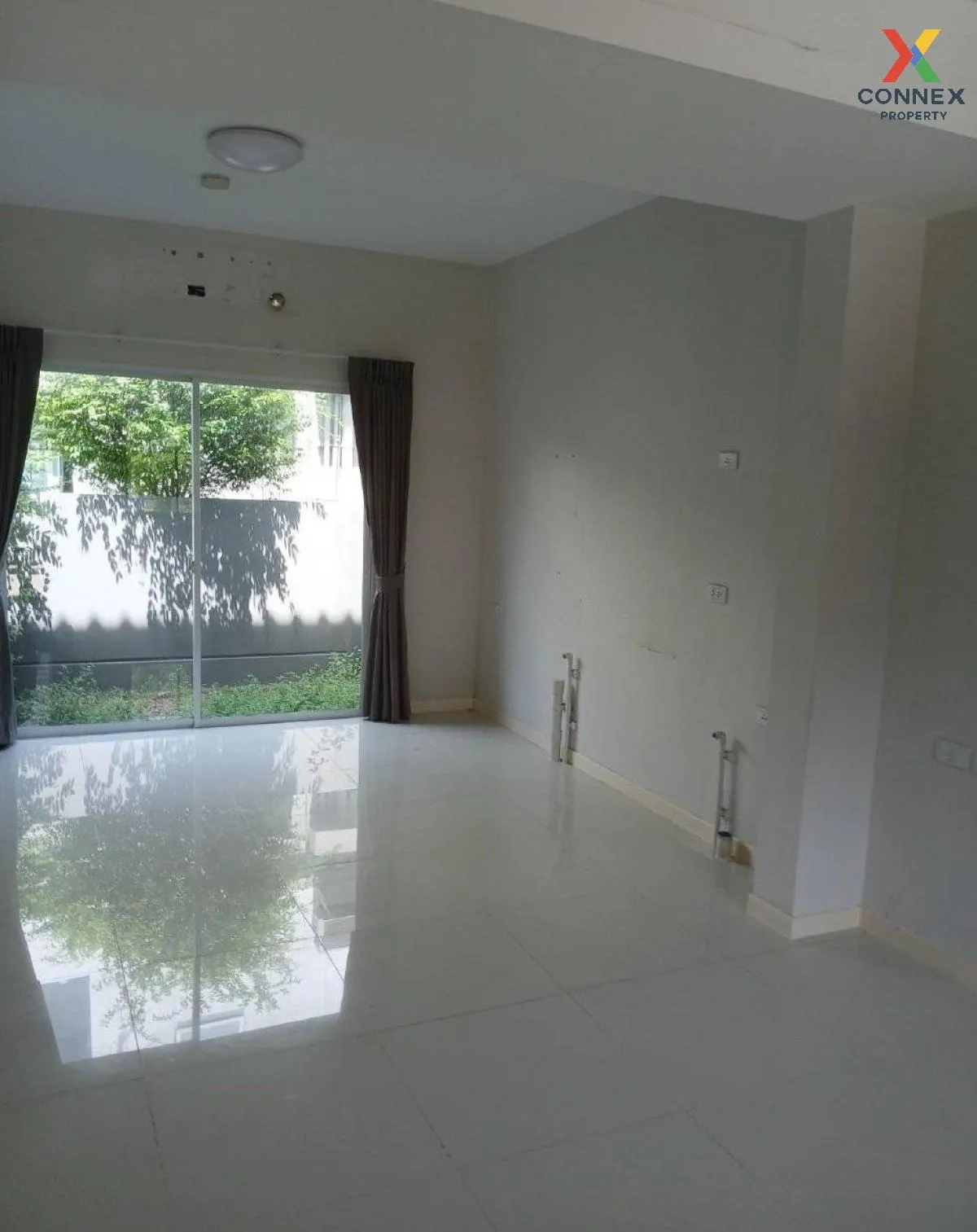For Sale Townhouse/Townhome  , Indy 2 Srinakarin , Bang Mueang ,  2