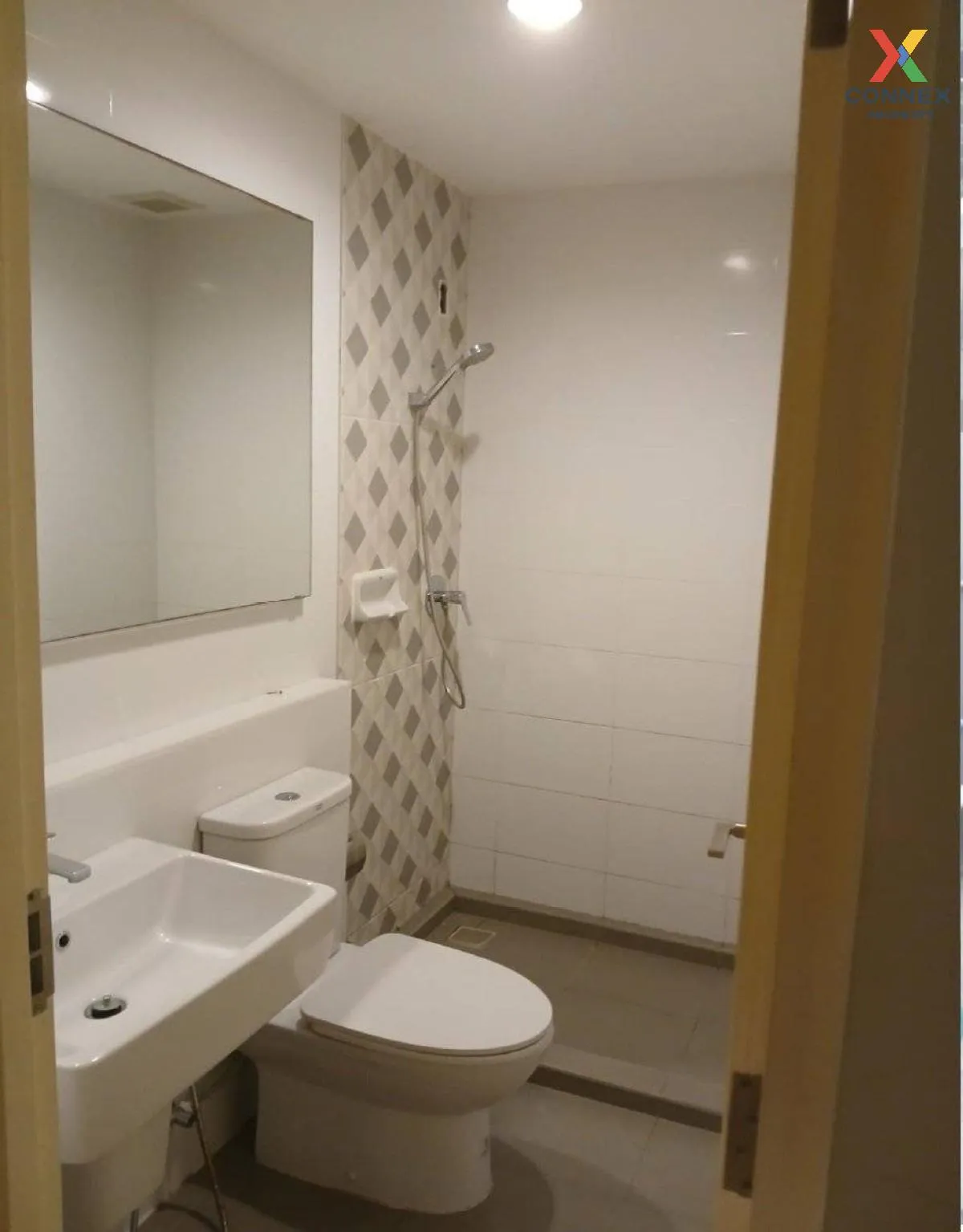 For Sale Townhouse/Townhome  , Indy 2 Srinakarin , Bang Mueang , 