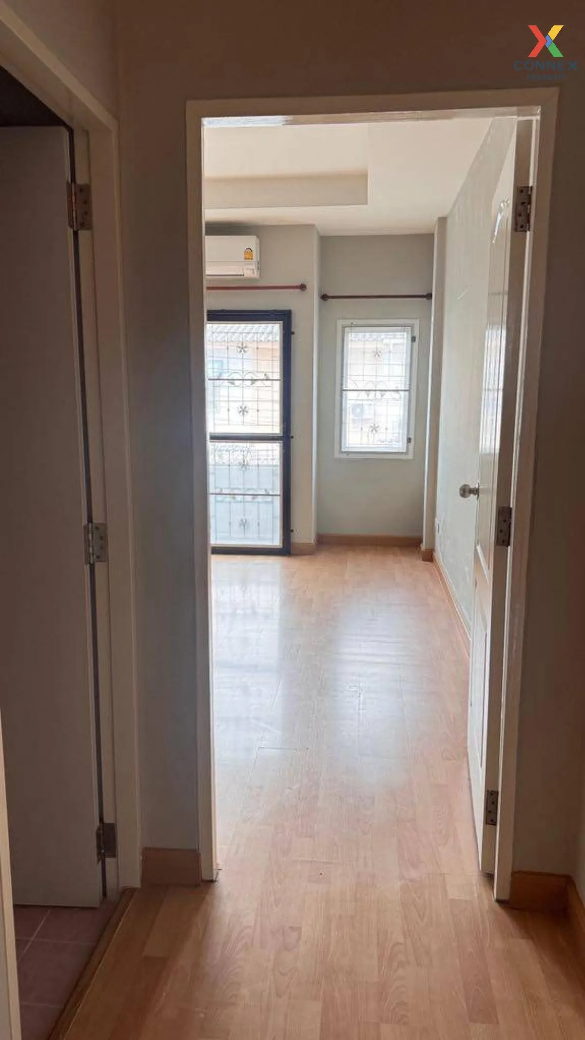 For Sale Townhouse/Townhome  , Baan Fha Nuntawan Hathairat , newl