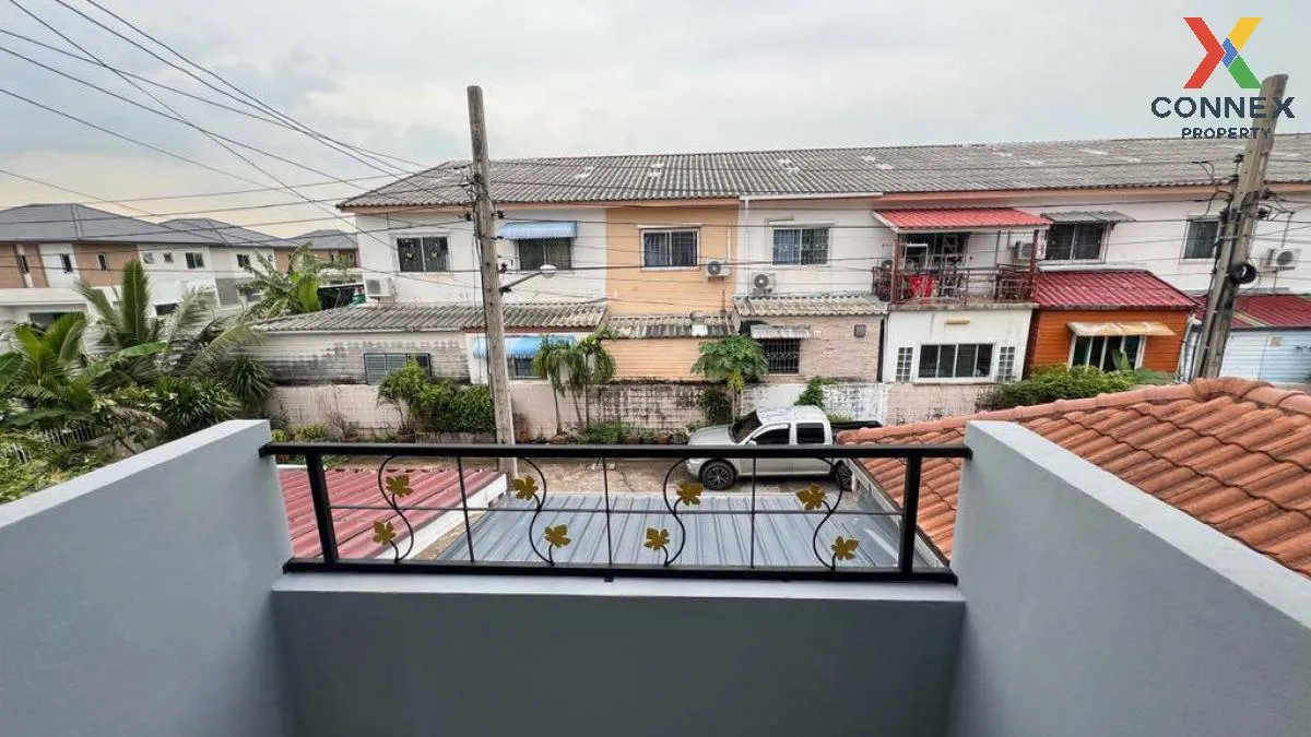 For Sale Townhouse/Townhome  , Baan Fha Nuntawan Hathairat , newl