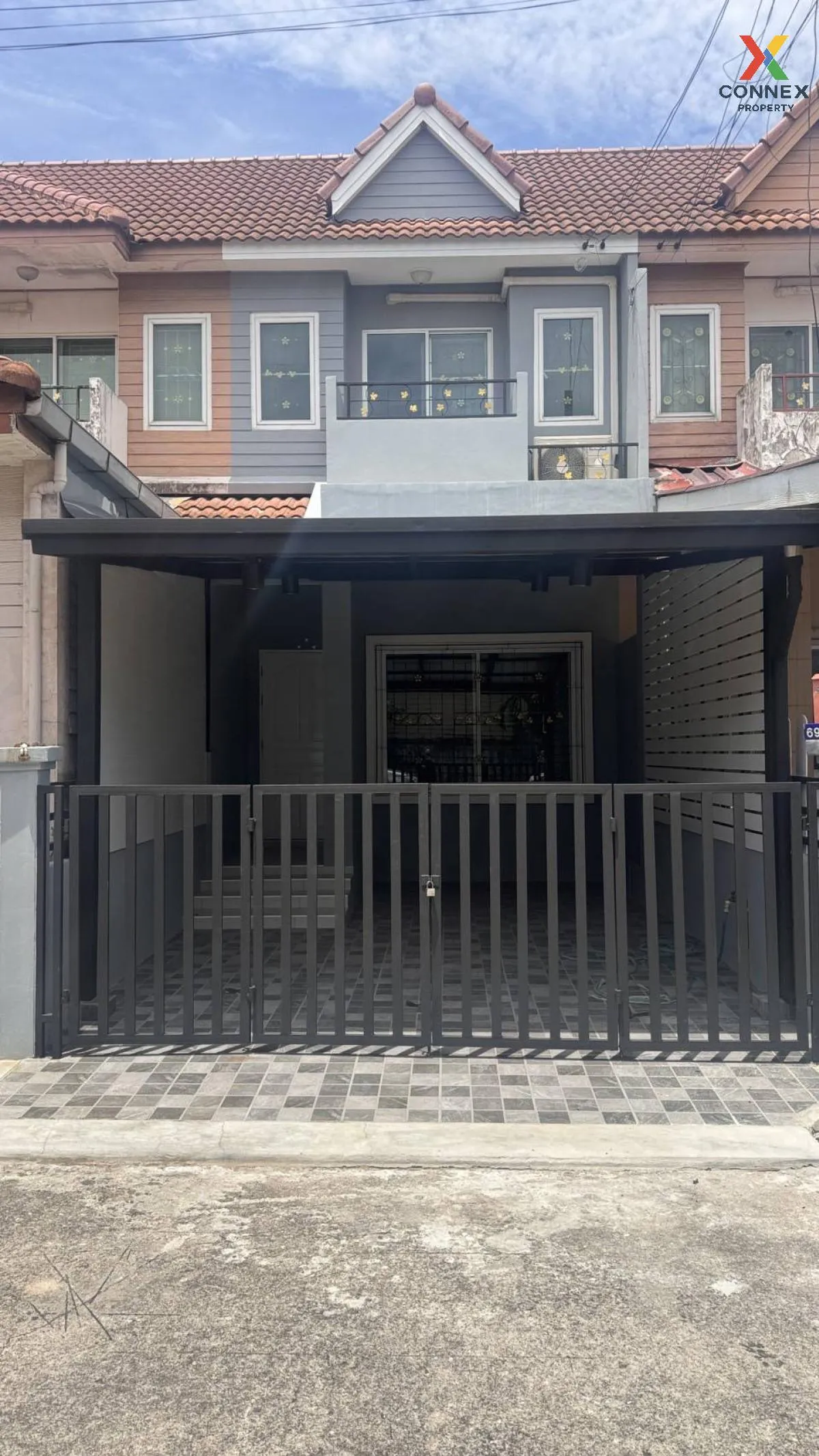 For Sale Townhouse/Townhome  , Baan Fha Nuntawan Hathairat , newl 1