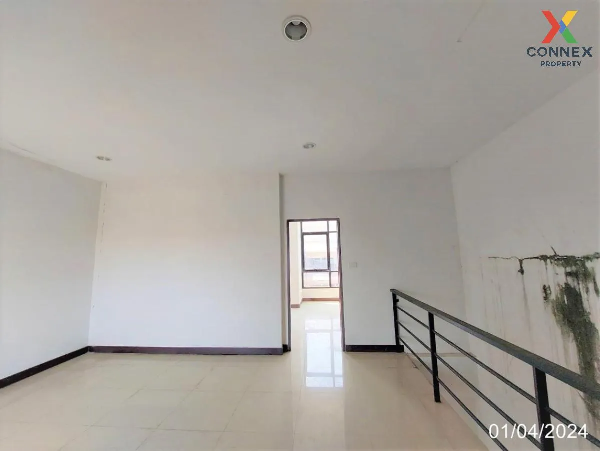 ขายทาวน์เฮ้าส์  3.5 ชั้น นนทบุรี ซอย บางรักน้อย 16 บางรักน้อย เมื
