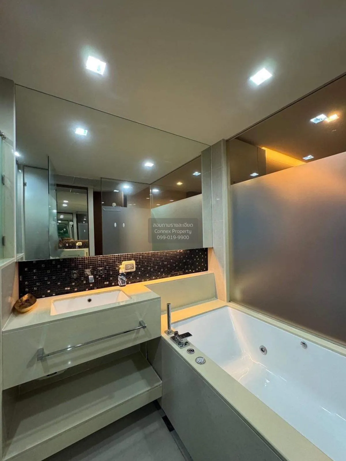 ขายคอนโด  ดิ แอดเดรส สาทร ฺBTS-เซนต์หลุยส์ สีลม เขต บางรัก กรุงเท