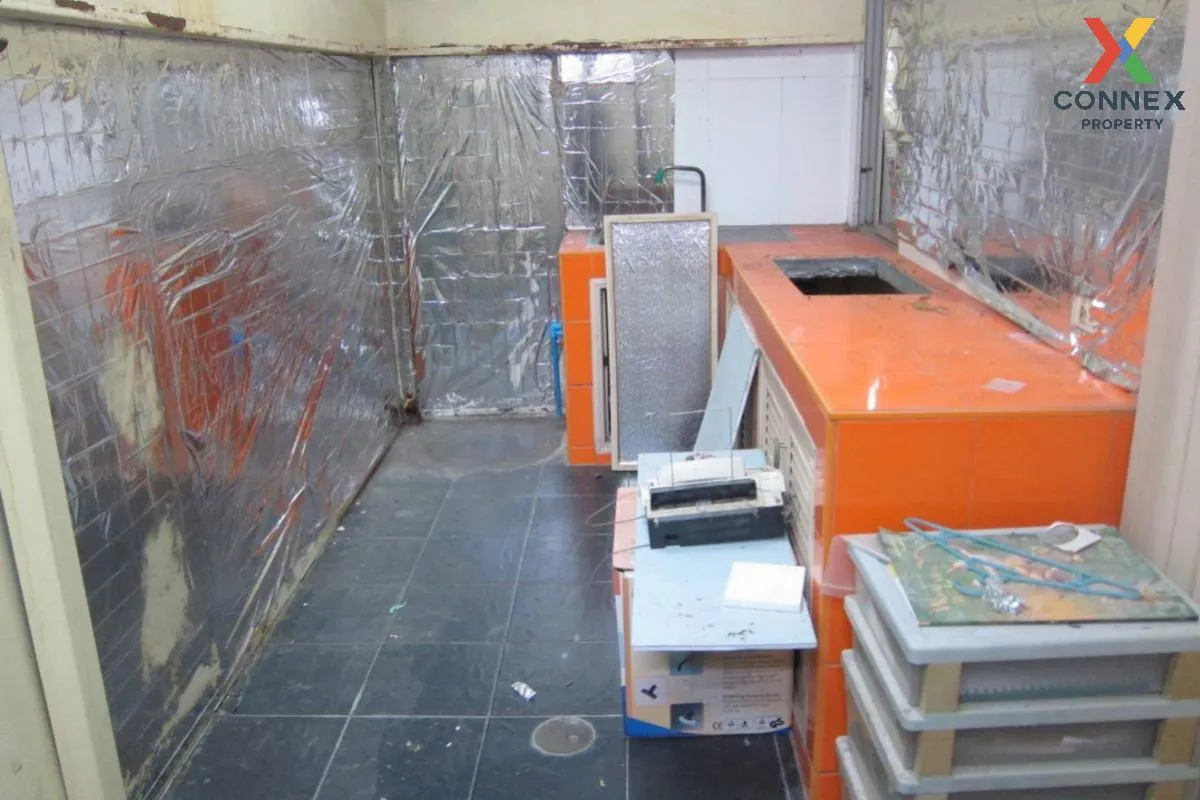 ขายทาวน์เฮ้าส์/ทาวน์โฮม  เดอะคอนเนค วัชรพล - เพิ่มสิน ออเงิน เขต  4