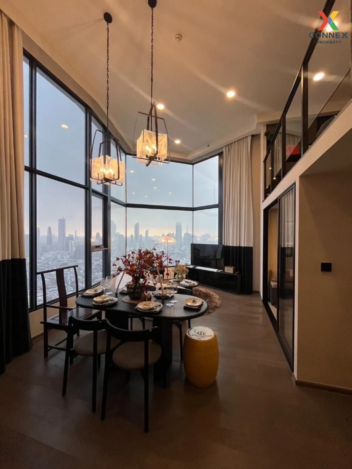 ขายคอนโด  พาร์ค ออริจิ้น จุฬา - สามย่าน ดูเพล็กซ์ เพนท์เฮ้าส์ ชั้