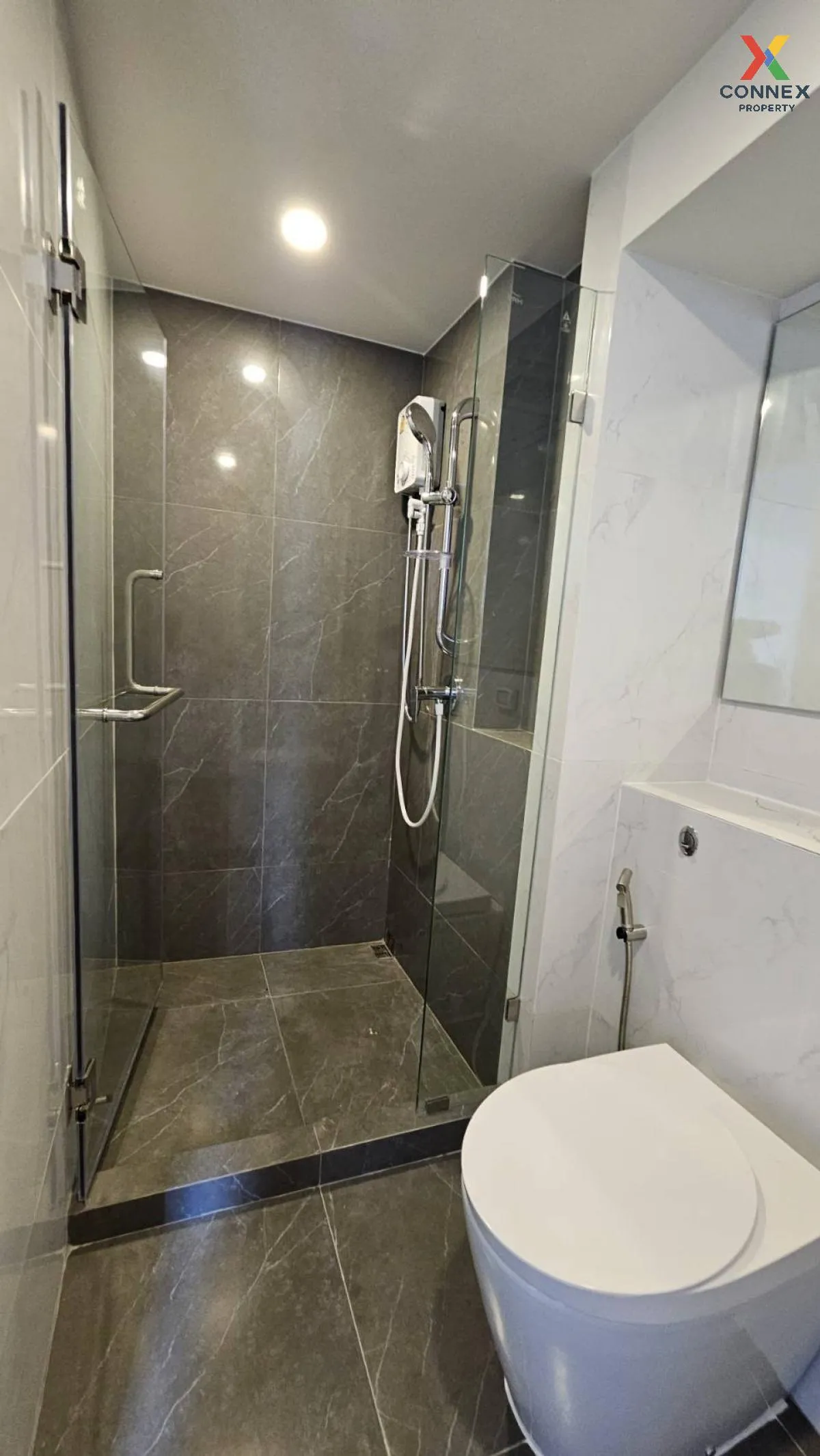 เช่าคอนโด  ออริจิ้น ปลั๊ก แอนด์ เพลย์ รามคำแหง ทริปเปิ้ล สเตชั่น 