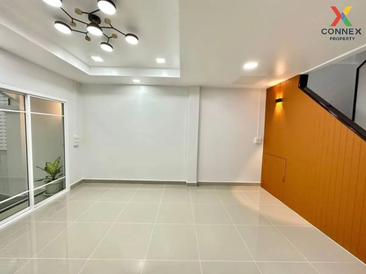 ขายทาวน์เฮ้าส์/ทาวน์โฮม  บ้านพุทธชาด บางรักใหญ่ รีโนเวทใหม่ บางรั