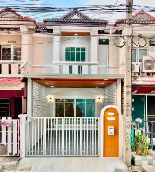 ขายทาวน์เฮ้าส์/ทาวน์โฮม  บ้านพุทธชาด บางรักใหญ่ รีโนเวทใหม่ บางรักใหญ่ บางบัวทอง นนทบุรี CX-110130