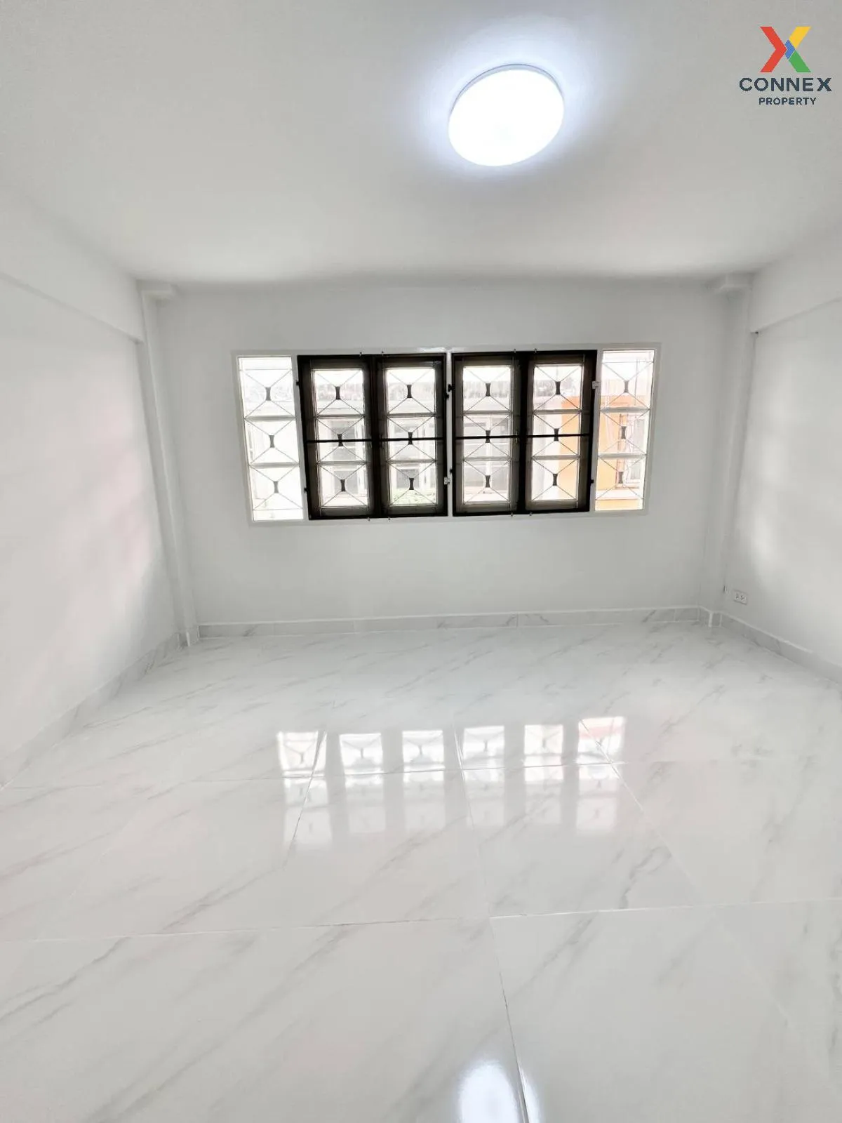 For Sale Townhouse/Townhome  , Nanthana Garden Rangsit , newly re