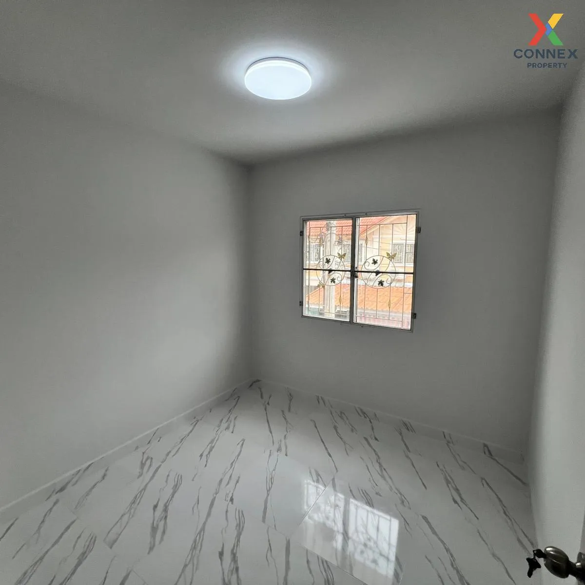 ขายทาวน์เฮ้าส์/ทาวน์โฮม  บ้านพฤกษา 41 บางใหญ่ รีโนเวทใหม่ บางแม่น