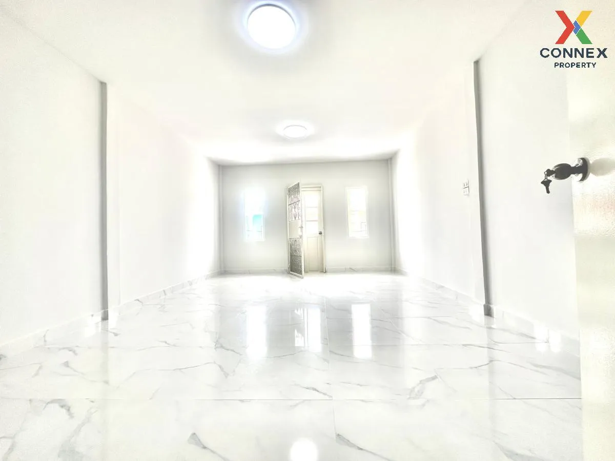 For Sale Townhouse/Townhome  , Ban Wang Thong Phetkasem 77 , newl