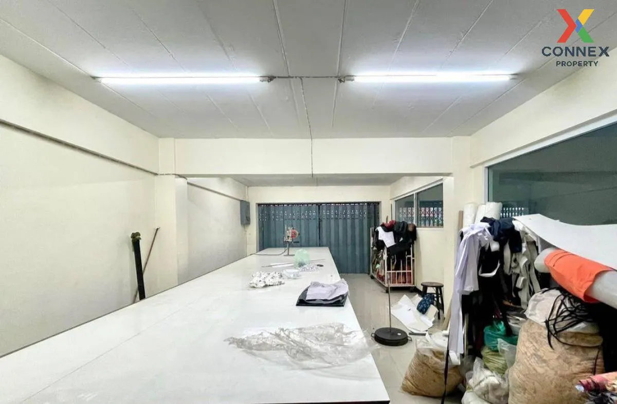 ขายอาคารพาณิชย์  บางใหญ่ซิตี้ โครงการ 1 MRT-ตลาดบางใหญ่ เสาธงหิน 