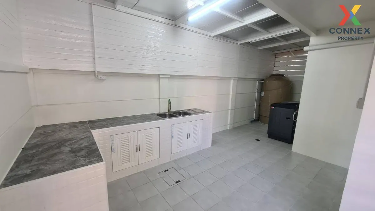 For Sale Townhouse/Townhome  , Town Plus Kaset - Nawamin , corner For Sale Townhouse/Townhome  , Town Plus Kaset - Nawamin , corner