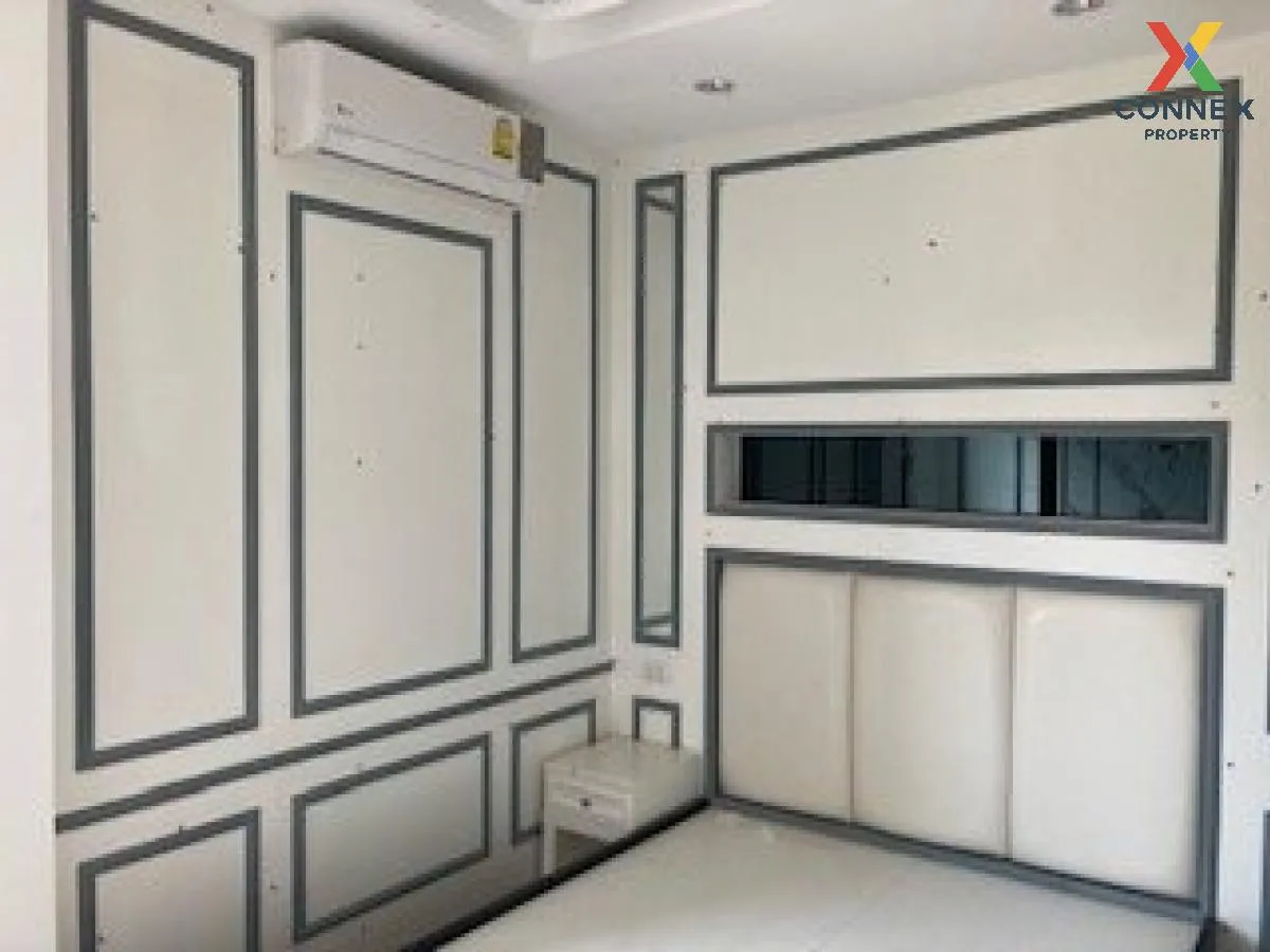 ขายทาวน์เฮ้าส์/ทาวน์โฮม  ทาวน์ อเวนิว เมิร์จ รัตนาธิเบศร์ MRT-สาม 2