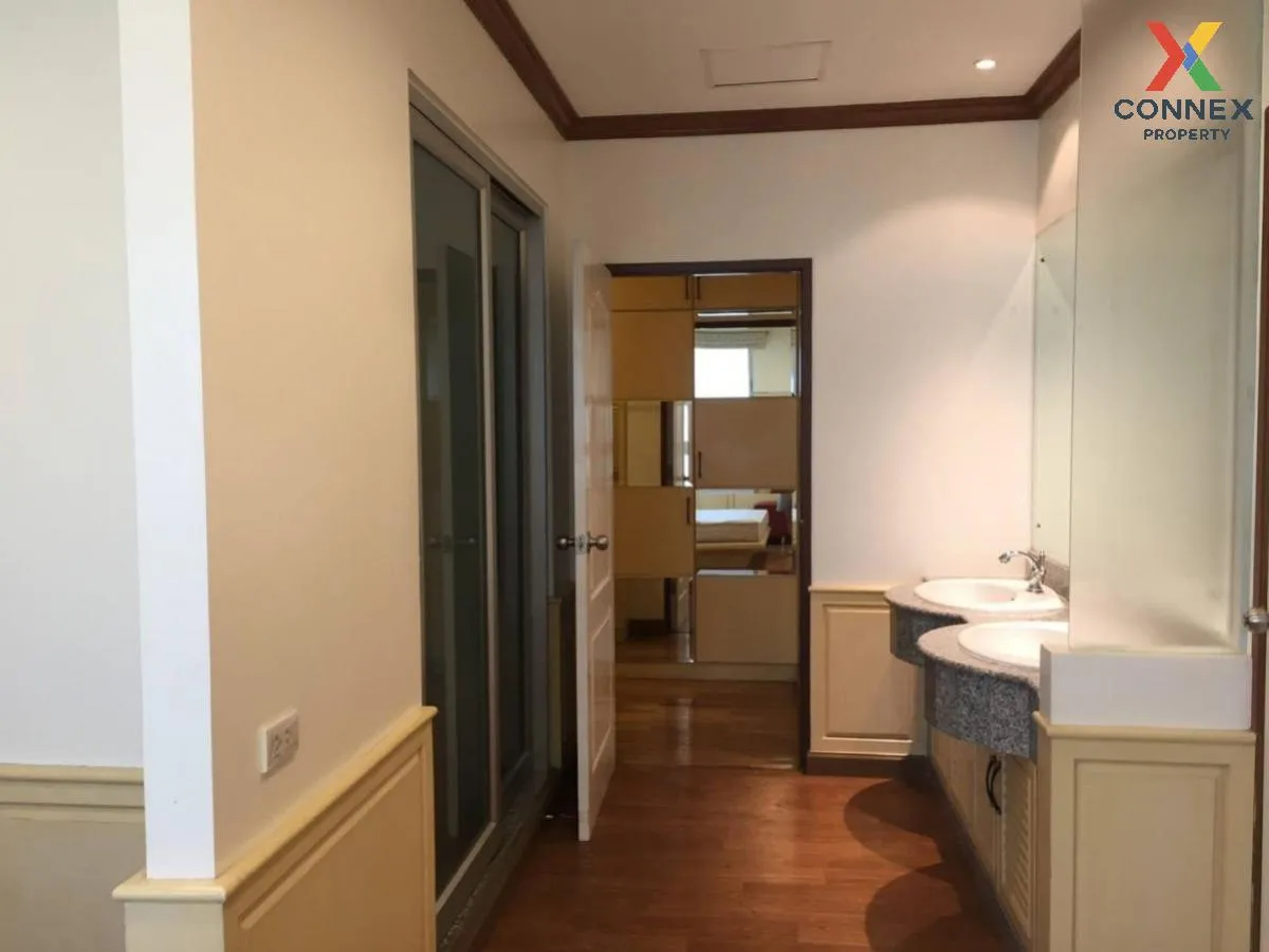 For Rent Condo , Sathorn House , BTS-Saint Louis , Silom , Bang R